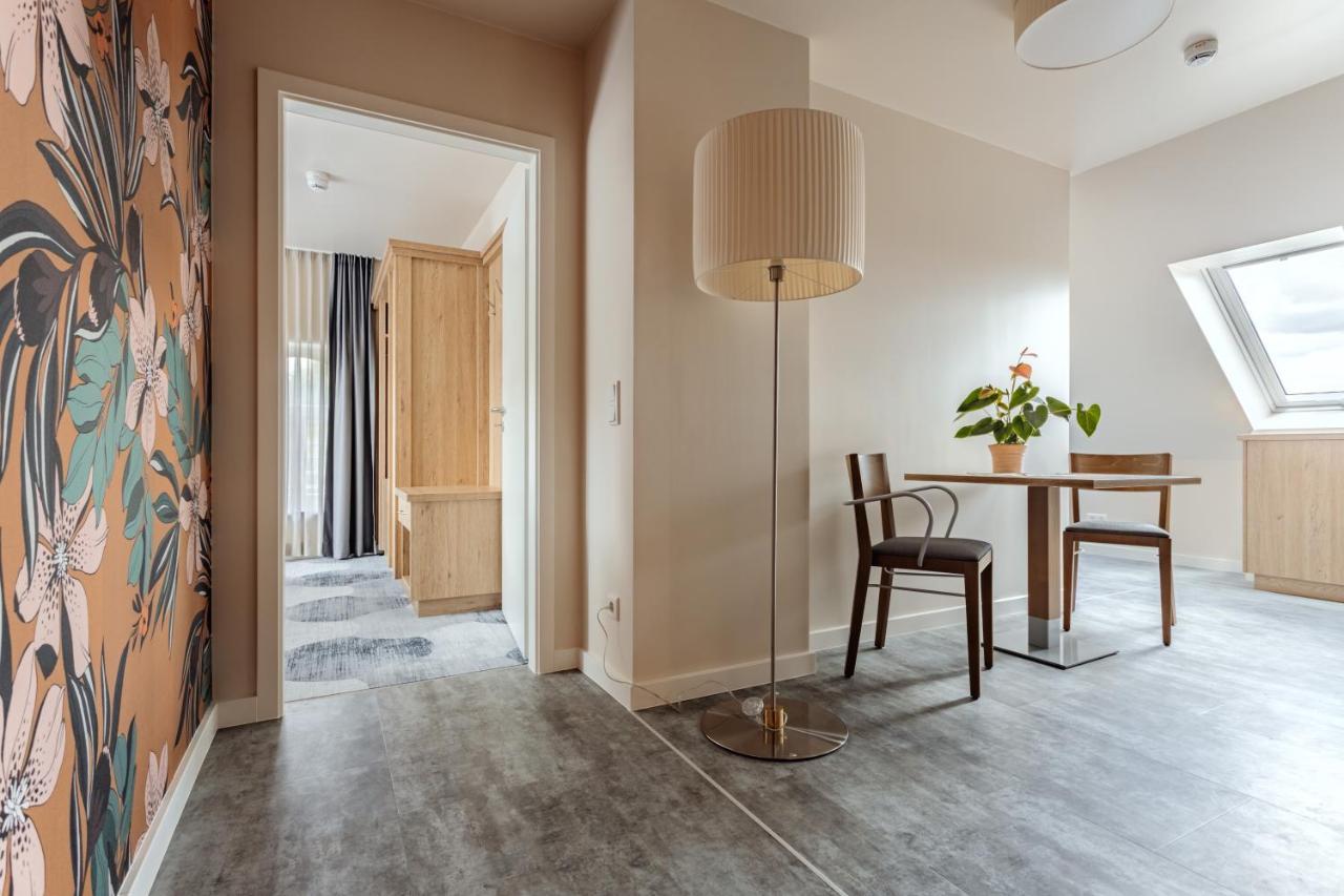 Hotel & Restaurant Roedersaal Grossrohrsdorf Eksteriør billede
